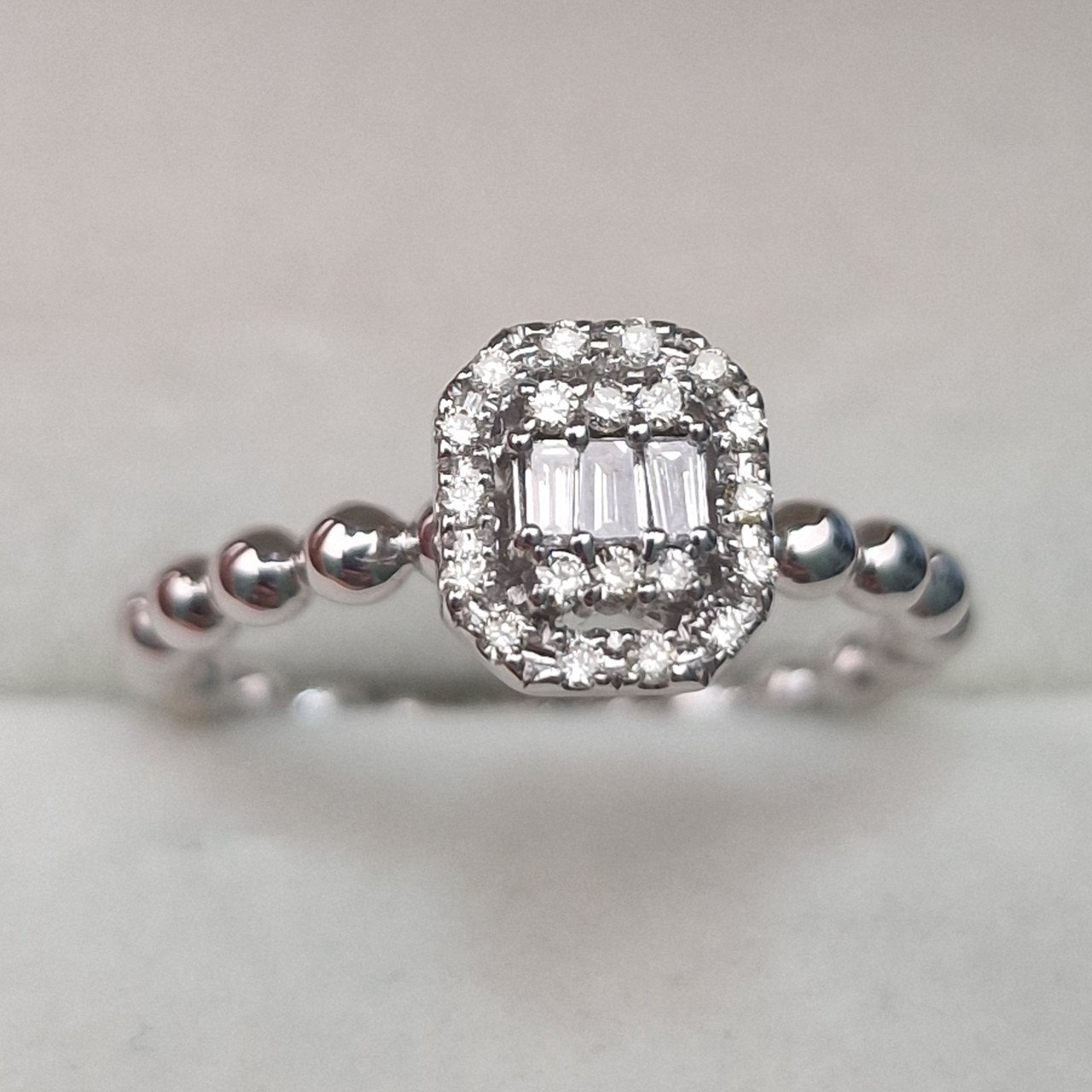 Кольцо Deimantas 104927093 16р 3,03гр 0,16ct. купить,NaN