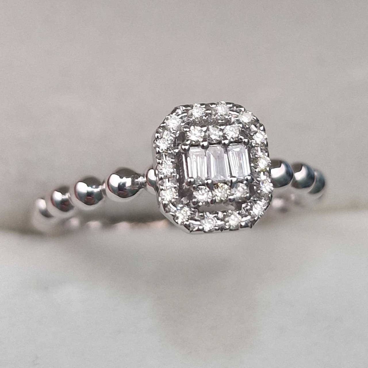 Кольцо Deimantas 104927093 16р 3,03гр 0,16ct. купить,NaN