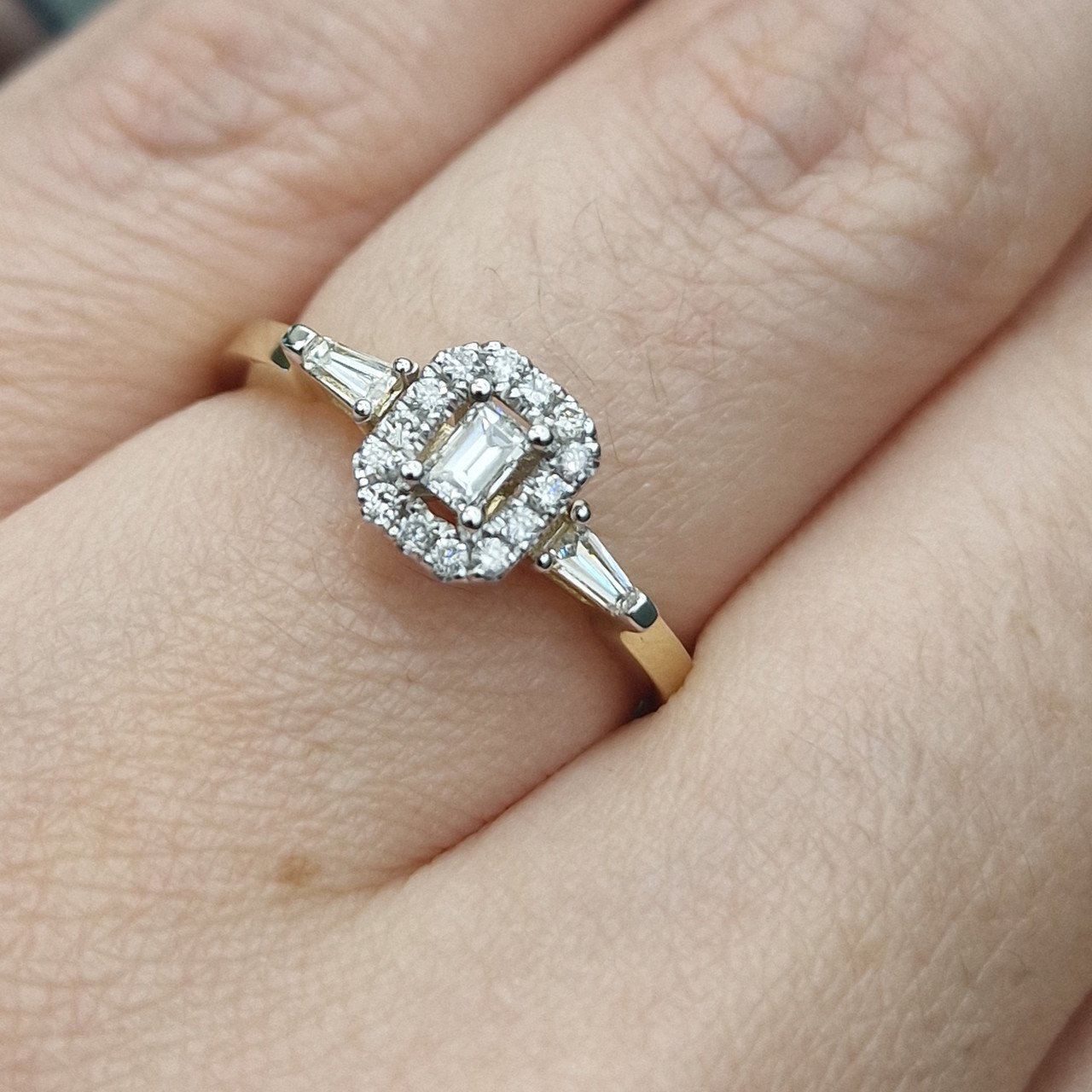 Кольцо Deimantas 104928264 17р 2,43гр 0,29ct. купить,NaN