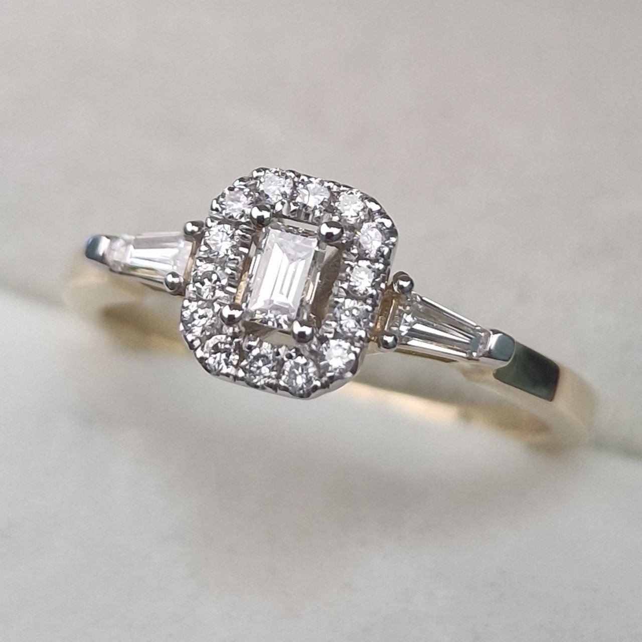 Кольцо Deimantas 104928264 17р 2,43гр 0,29ct. купить,NaN