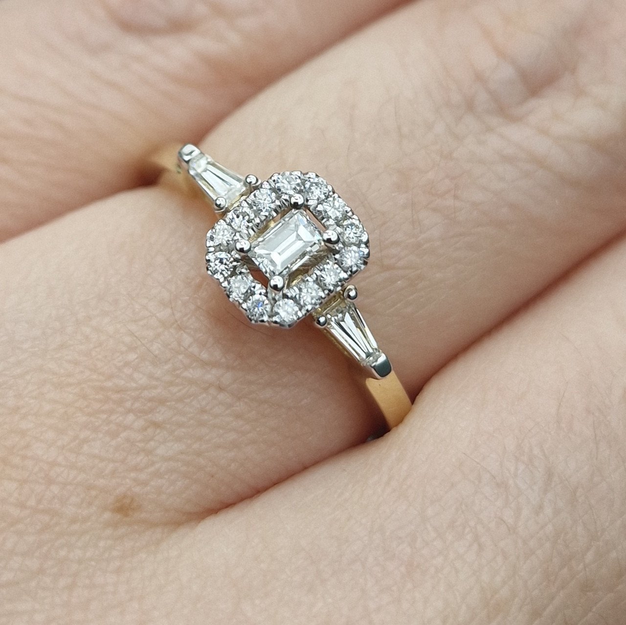 Кольцо Deimantas 104928264 17р 2,43гр 0,29ct. купить,NaN