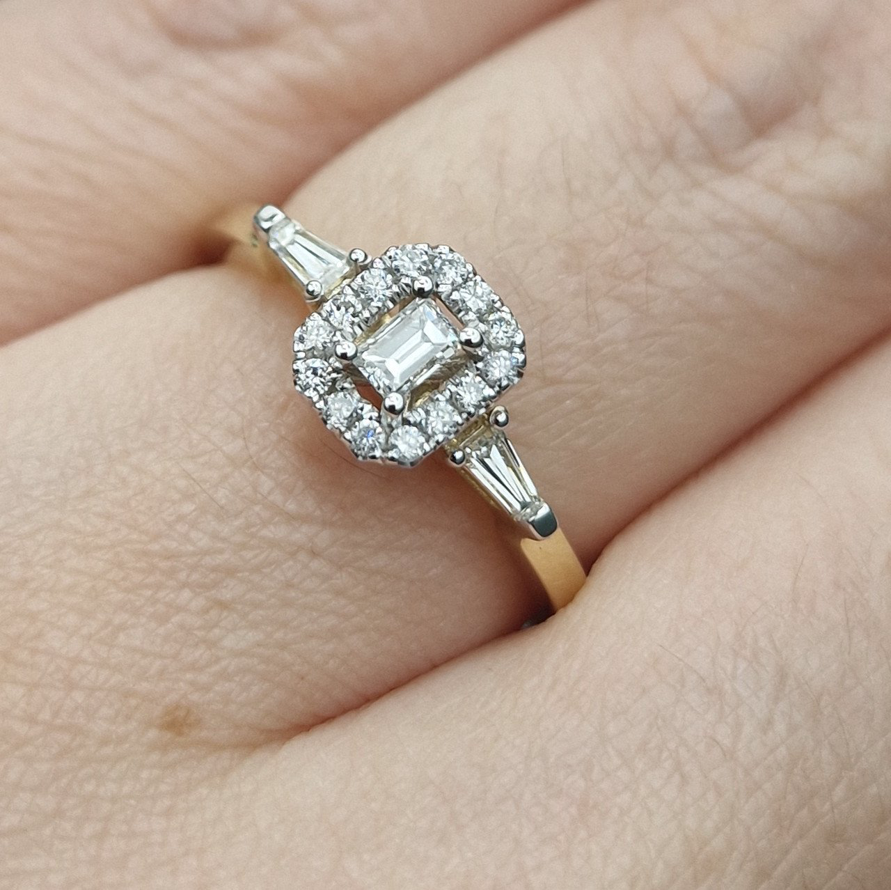 Кольцо Deimantas 104928264 17р 2,43гр 0,29ct. купить,NaN