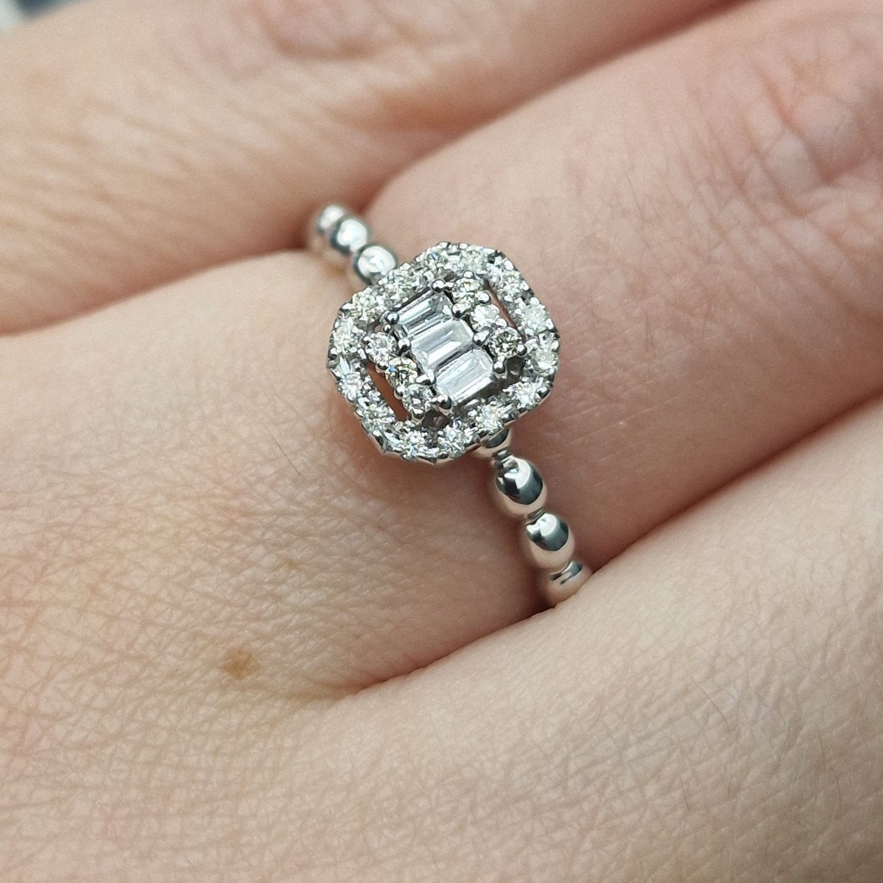 Кольцо Deimantas 104927093 16р 3,03гр 0,16ct. купить,NaN