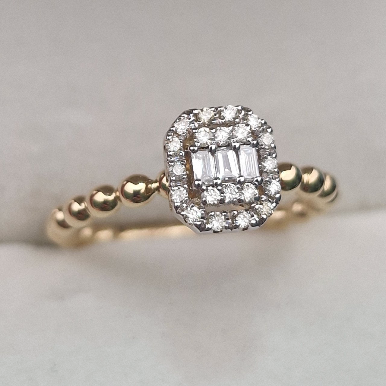 Кольцо Deimantas 104928298 16,5р 3,1гр 0,22ct. купить,NaN