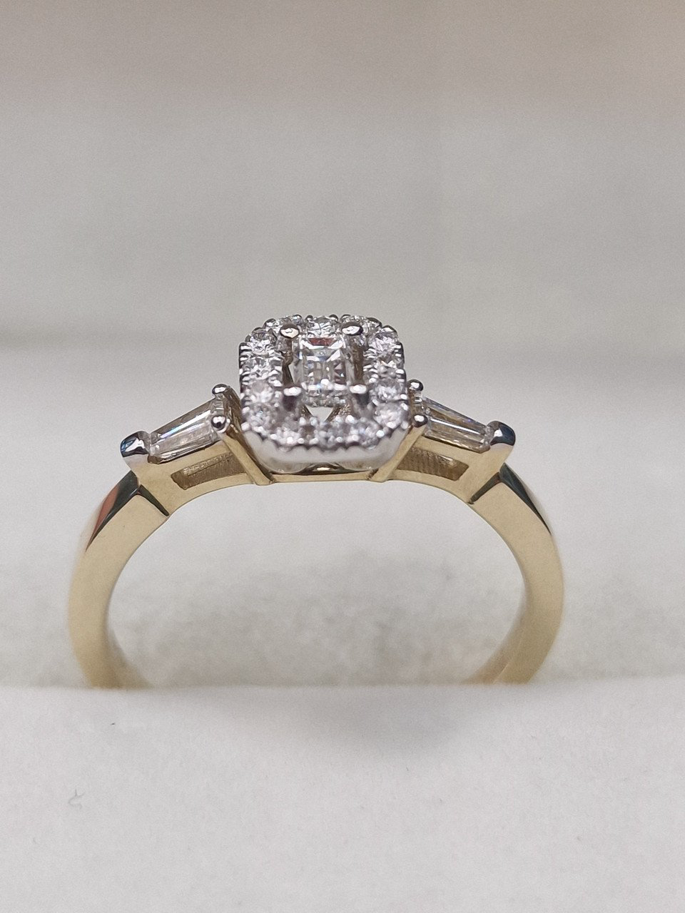 Кольцо Deimantas 104928264 17р 2,43гр 0,29ct. купить,NaN