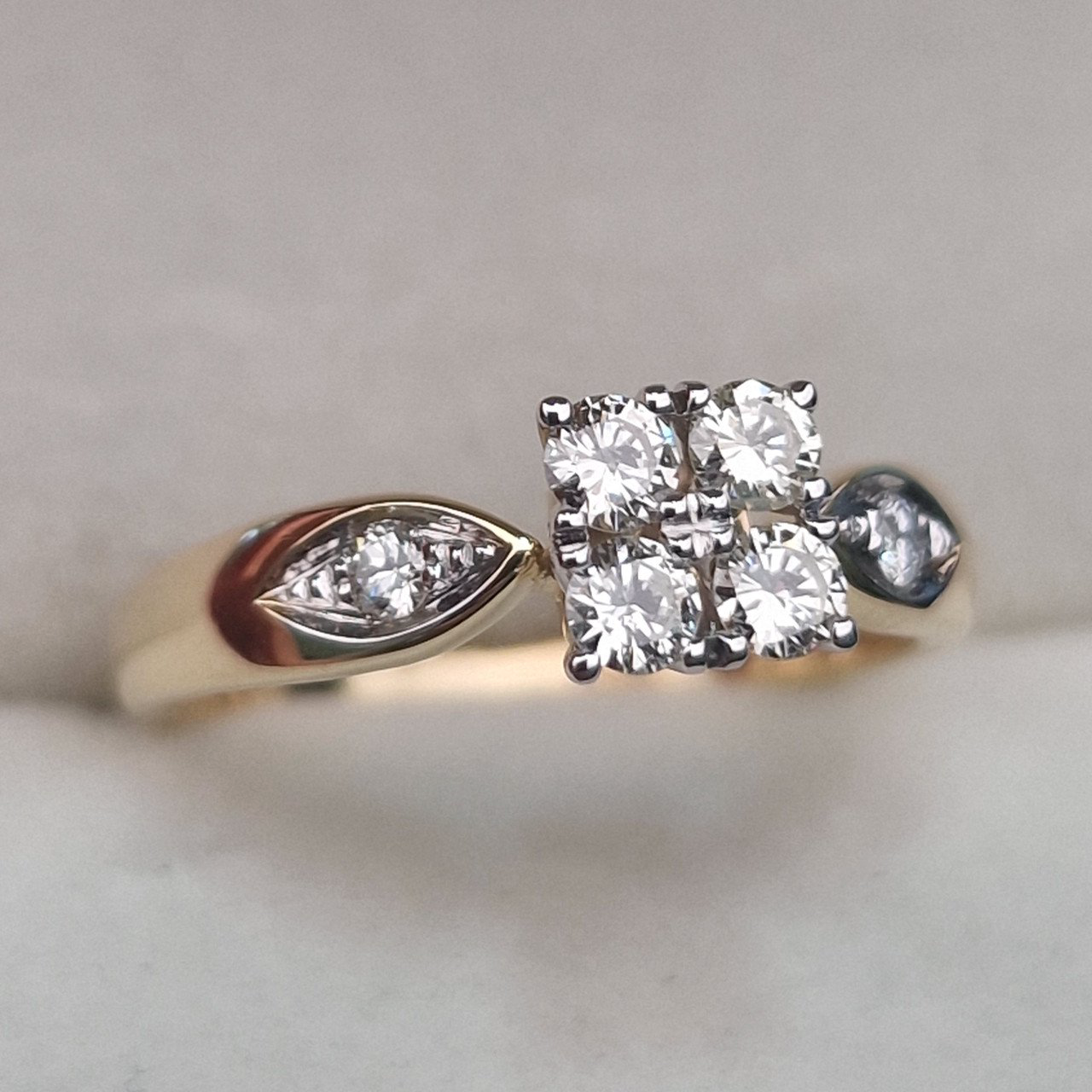 Кольцо Deimantas 104928310 17р 2,96гр 0,39ct. купить,NaN