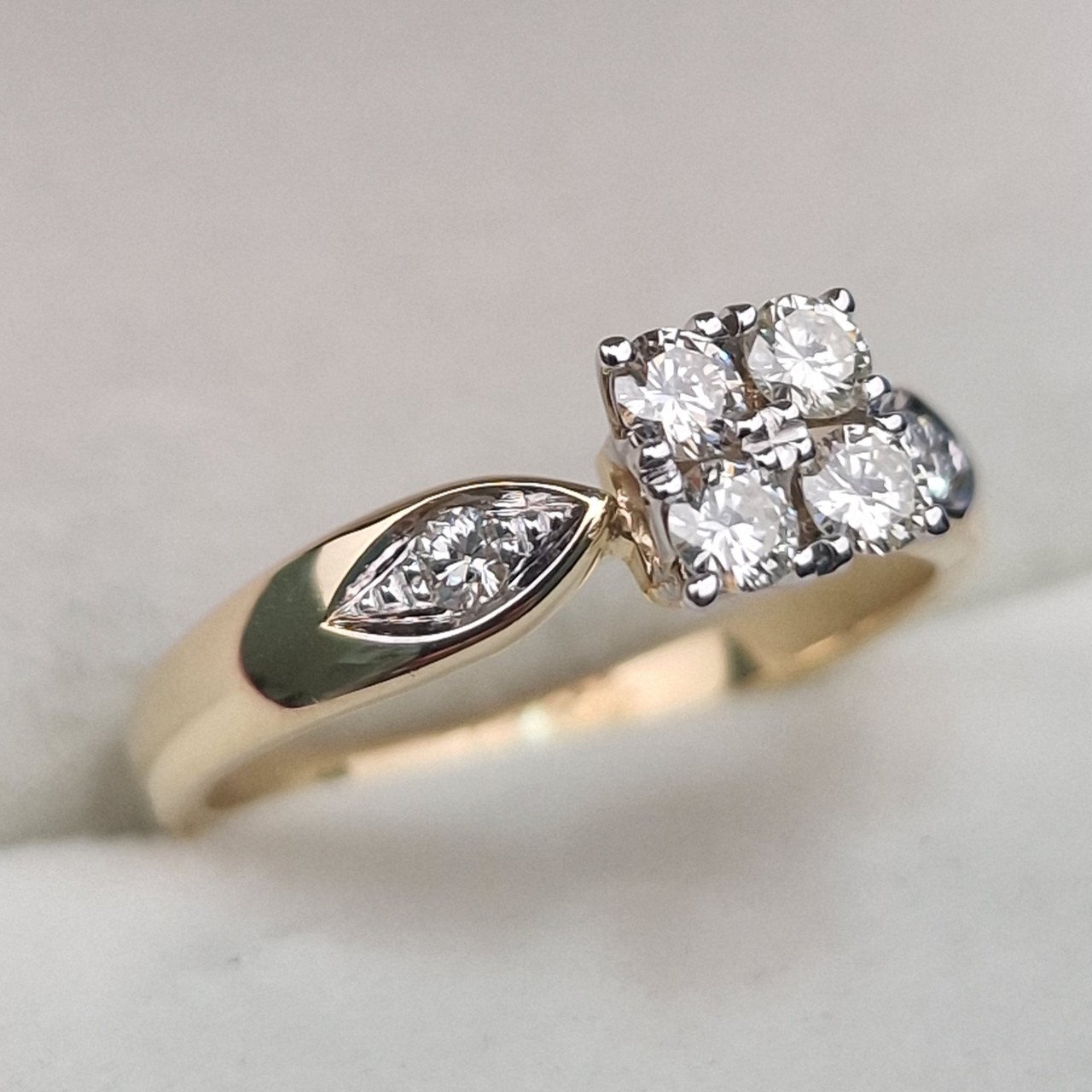 Кольцо Deimantas 104928310 17р 2,96гр 0,39ct. купить,NaN