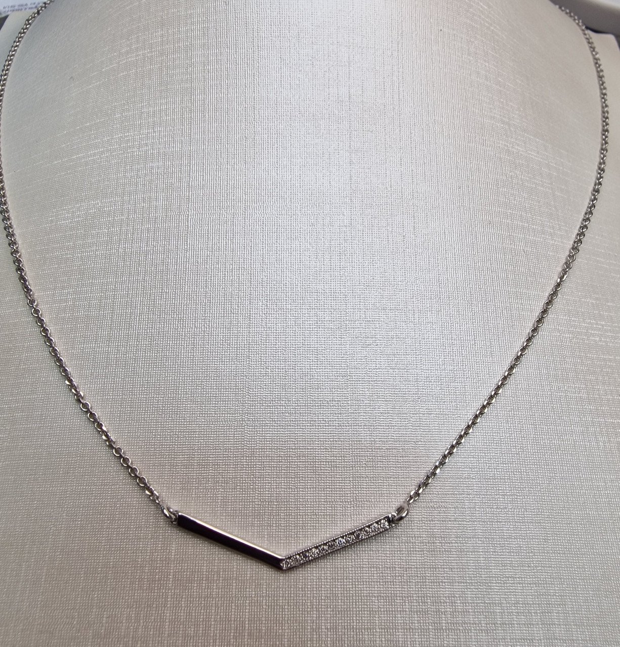 Колье Deimantas 104193990 45см 2,86гр 0,044ct. купить,NaN