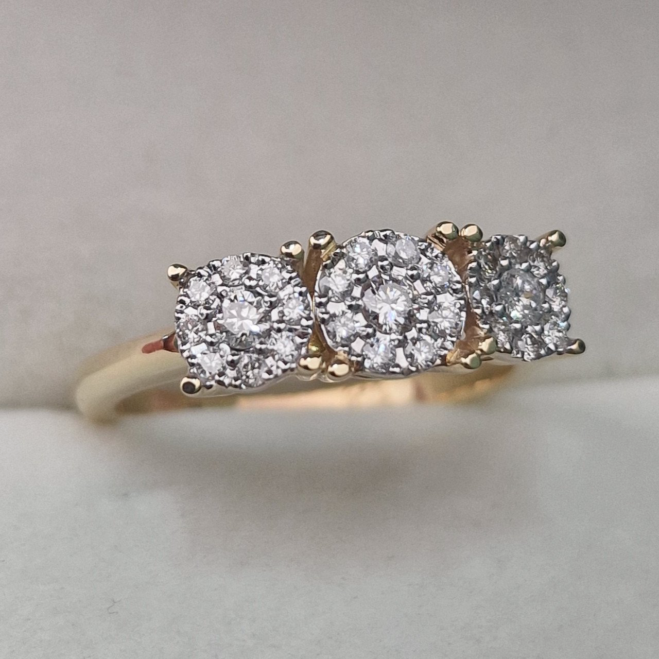 Кольцо Deimantas 104943330 17,5р 3,77гр 0,36ct. купить,NaN