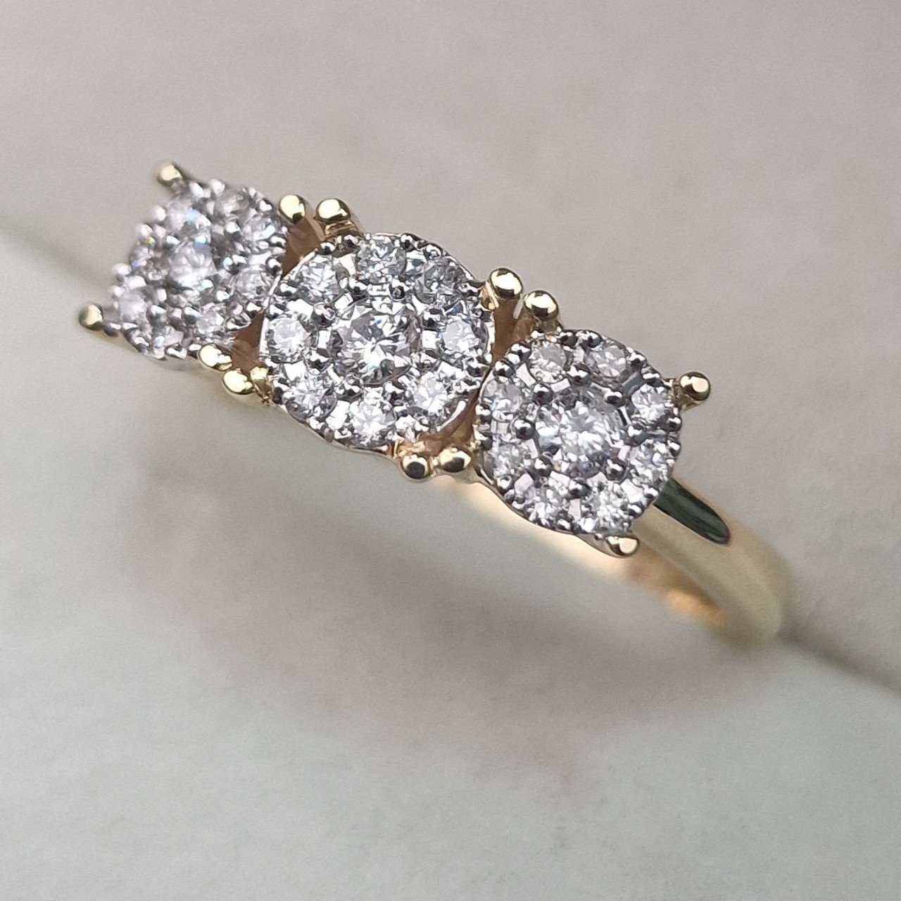 Кольцо Deimantas 104943330 17,5р 3,77гр 0,36ct. купить,NaN