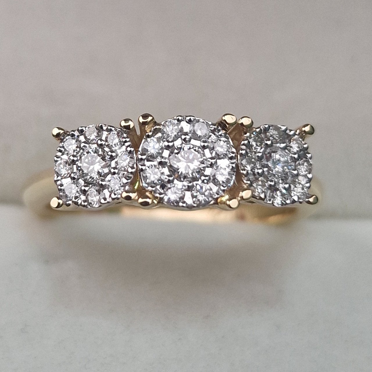 Кольцо Deimantas 104943330 17,5р 3,77гр 0,36ct. купить,NaN