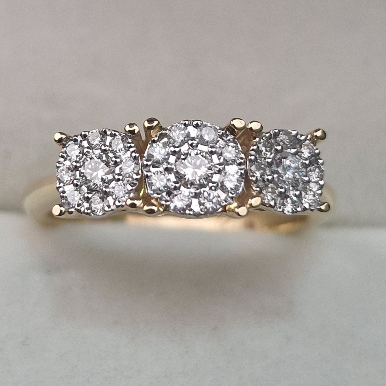 Кольцо Deimantas 104943330 17,5р 3,77гр 0,36ct. купить,NaN