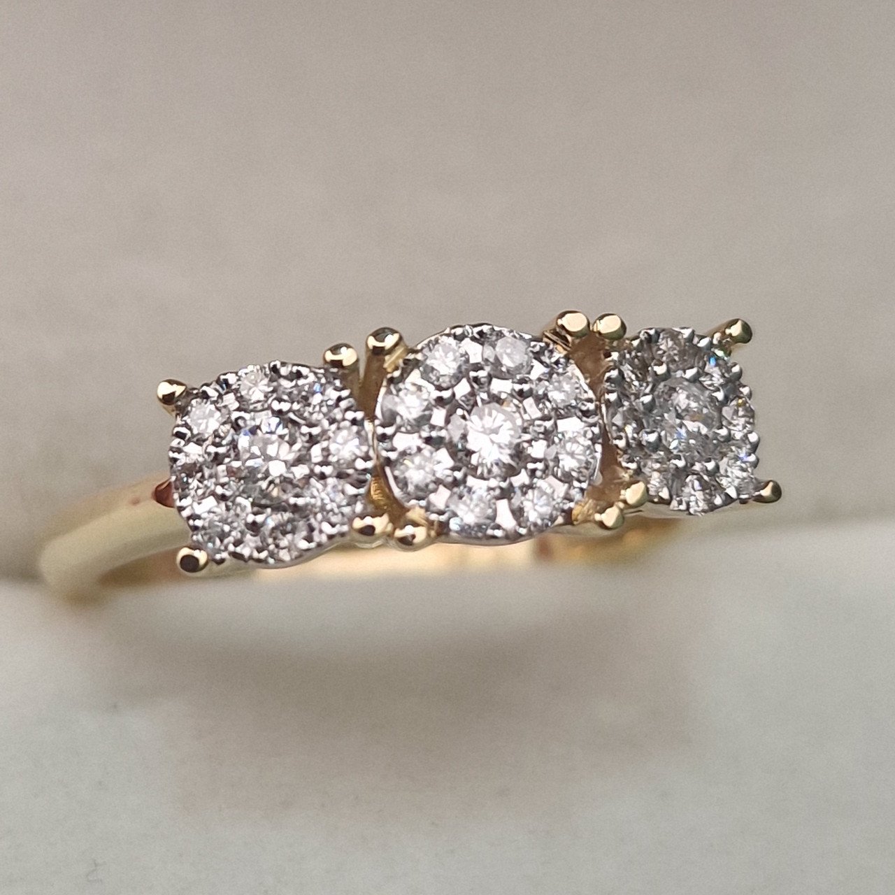Кольцо Deimantas 104943330 17,5р 3,77гр 0,36ct. купить,NaN