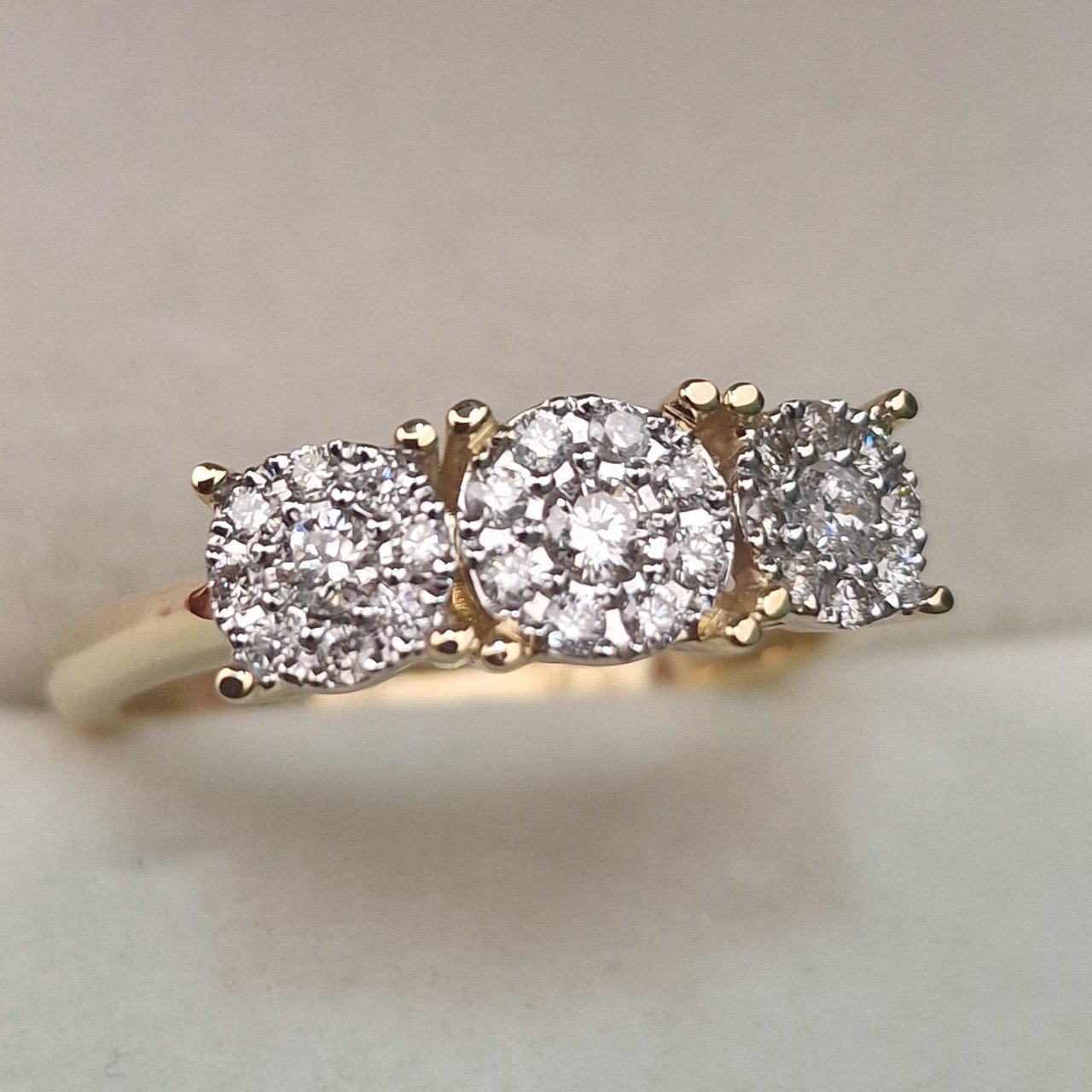 Кольцо Deimantas 104943330 17,5р 3,77гр 0,36ct. купить,NaN
