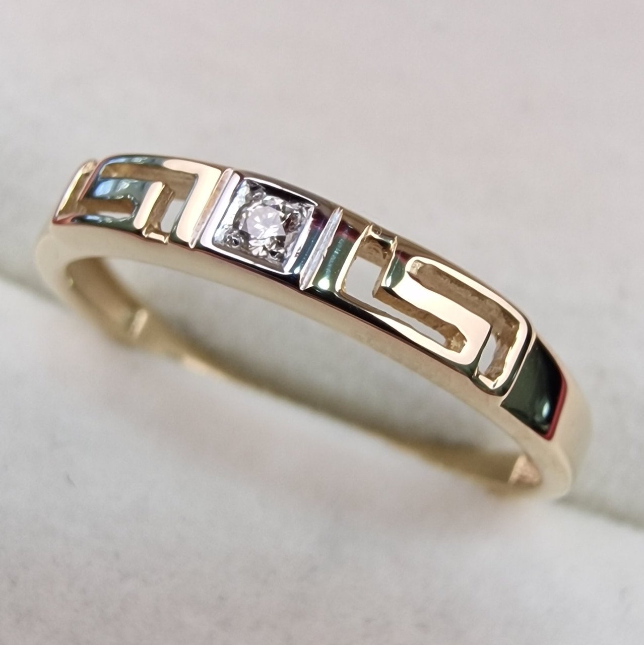 Кольцо Deimantas 104316956 18р 1,71гр 0,02ct. купить,NaN