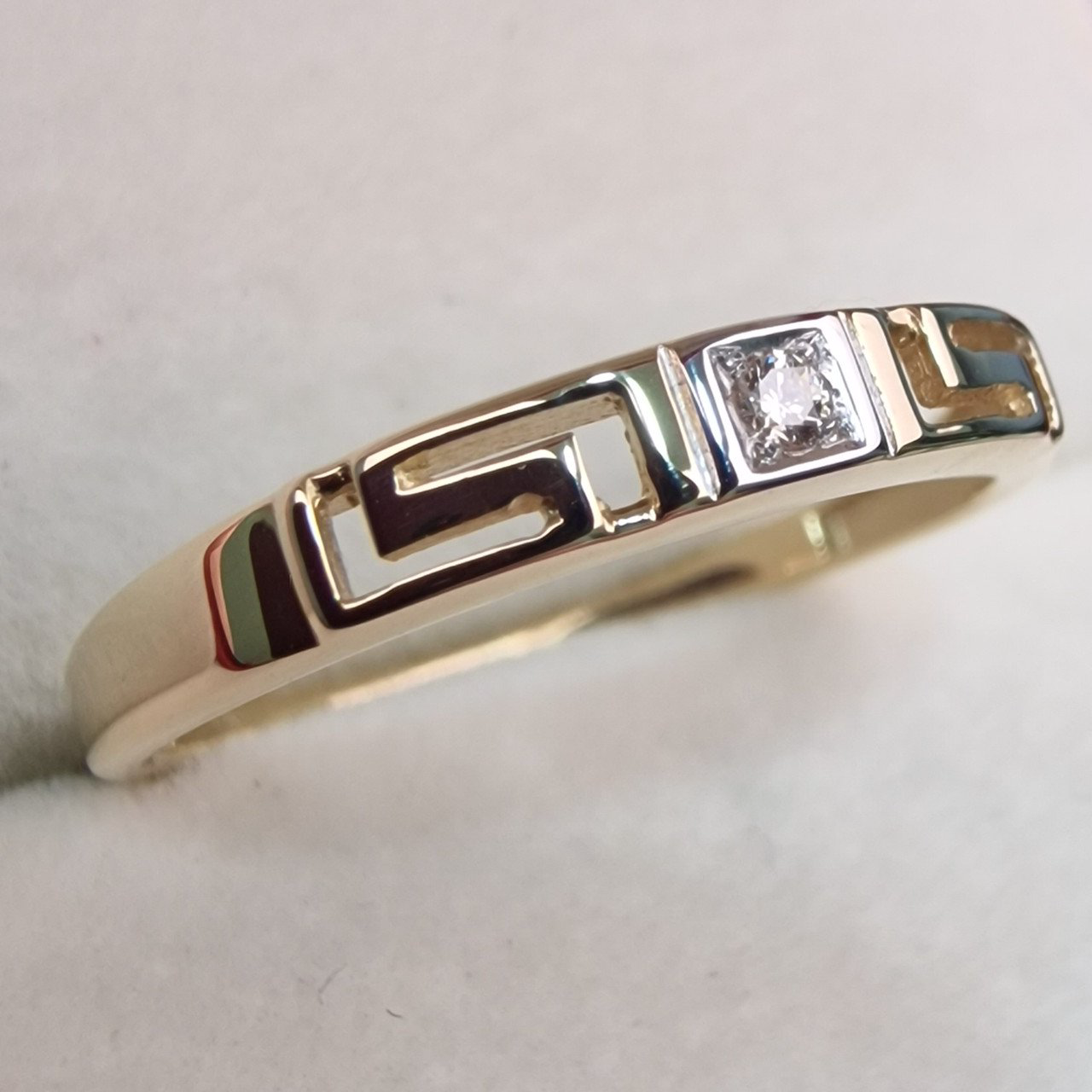 Кольцо Deimantas 104316956 18р 1,71гр 0,02ct. купить,NaN