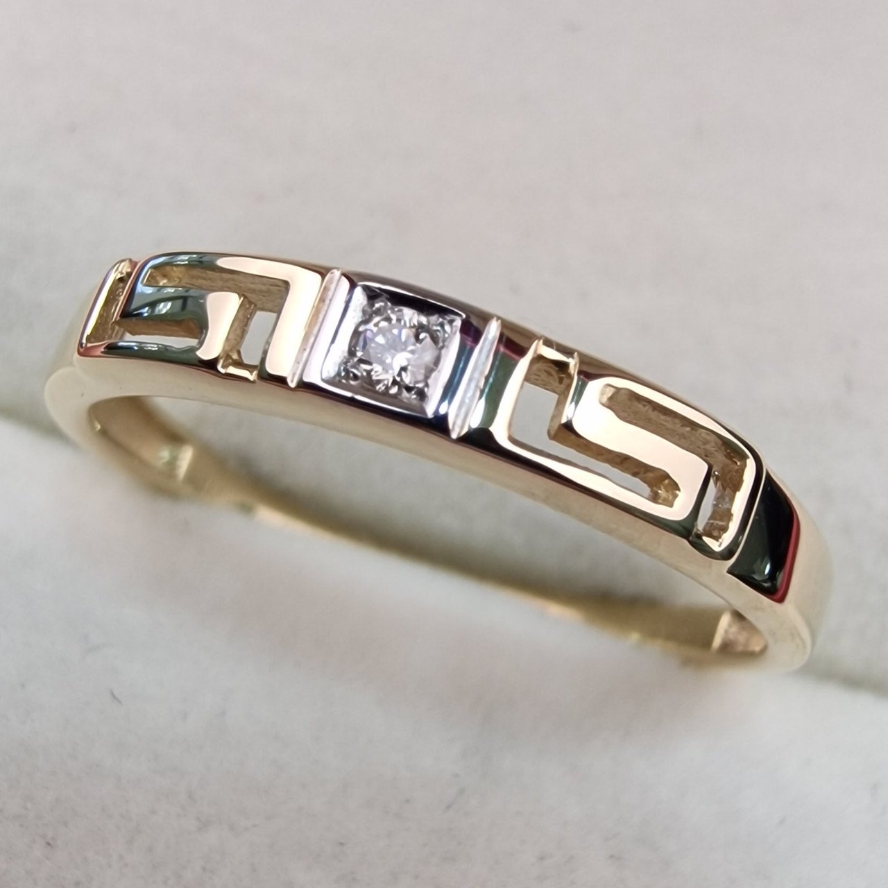 Кольцо Deimantas 104316956 18р 1,71гр 0,02ct. купить,NaN