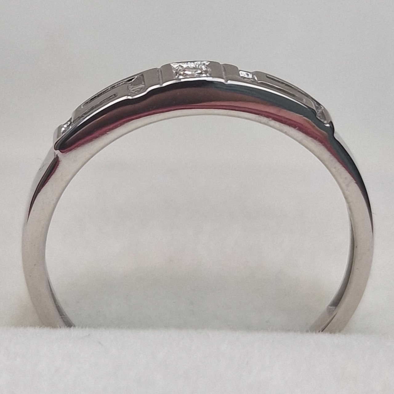 Кольцо Deimantas 104316992 17р 1,6гр 0,02ct. купить,NaN