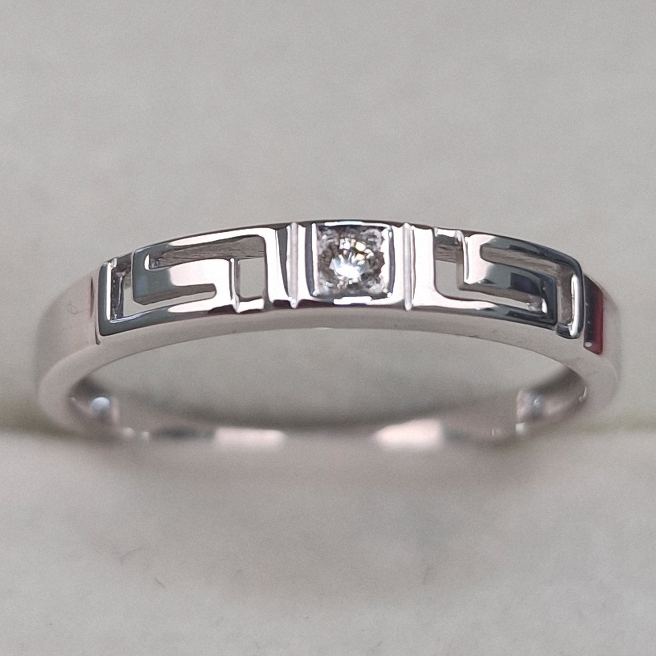 Кольцо Deimantas 104316992 17р 1,6гр 0,02ct. купить,NaN