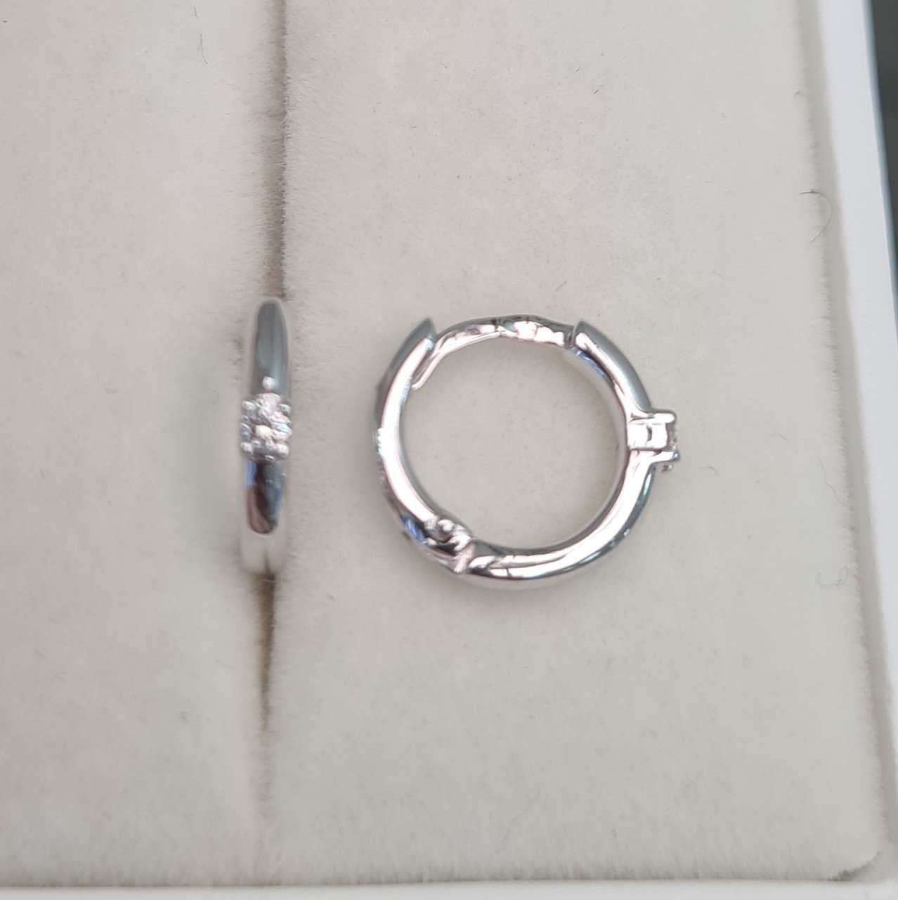 Серьги Deimantas 104317036 1,82гр 0,076ct. купить,NaN