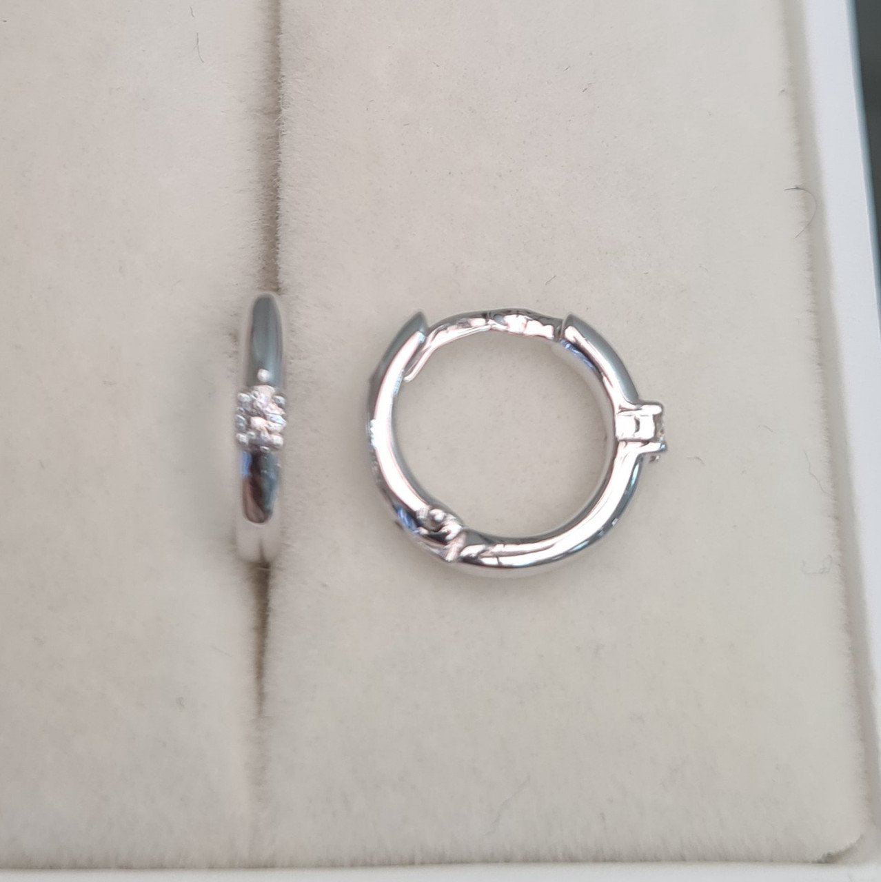 Серьги Deimantas 104317036 1,82гр 0,076ct. купить,NaN