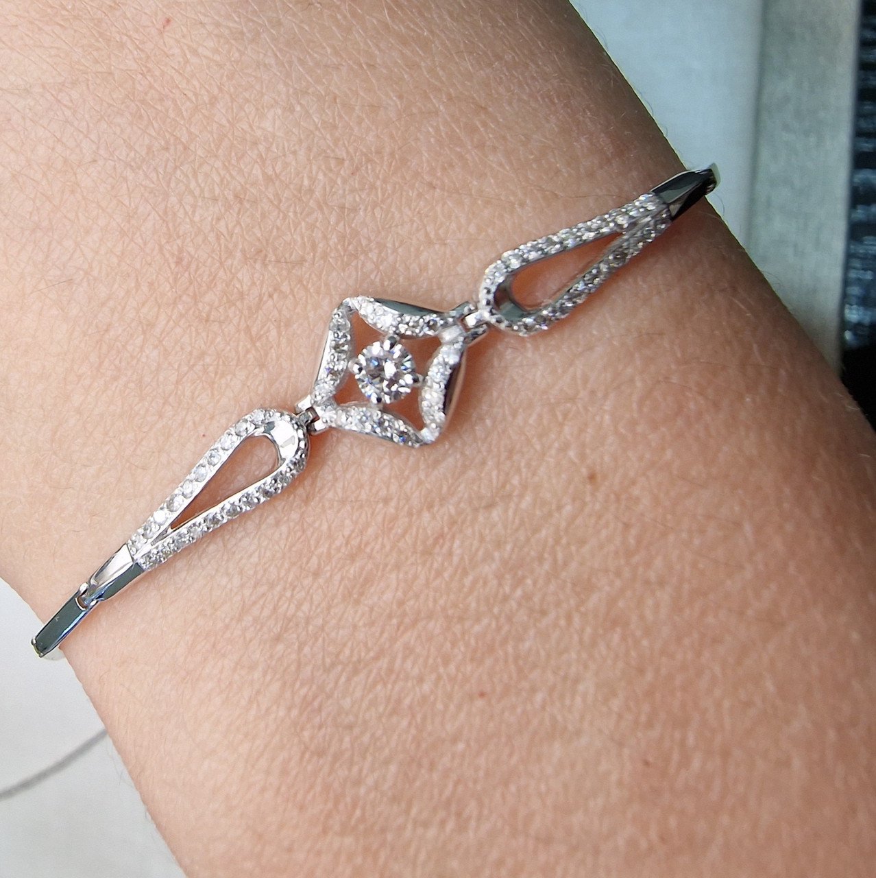 Браслет Deimantas 104317005 4,61гр 0,362ct. купить,NaN