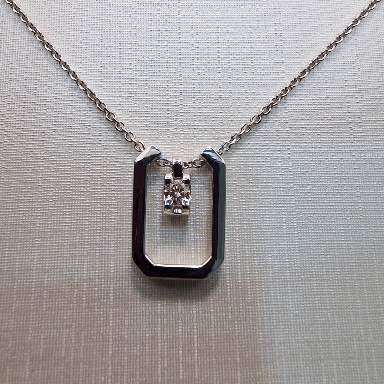 Колье Deimantas 104317011 45см 4,2гр 0,10ct. купить,NaN