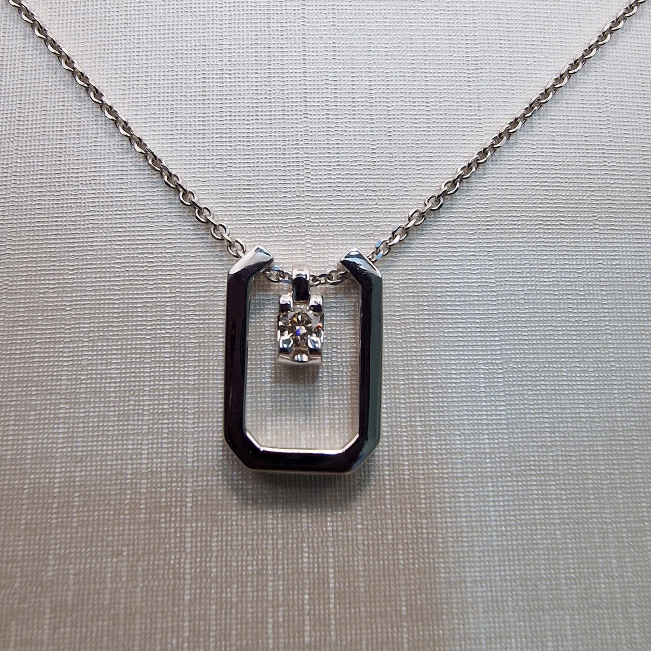 Колье Deimantas 104317011 45см 4,2гр 0,10ct. купить,NaN