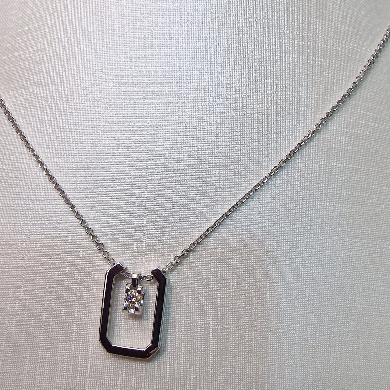 Колье Deimantas 104317011 45см 4,2гр 0,10ct. купить,NaN