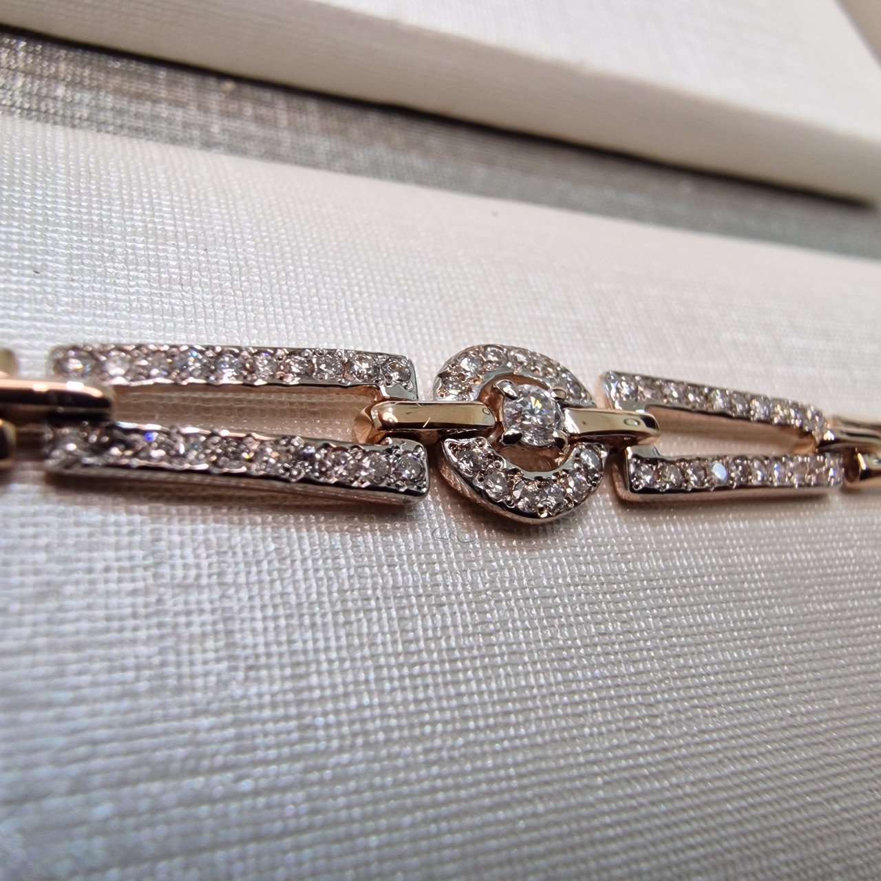 Браслет Deimantas 104454920 18,5р 4,15гр 0,333ct. купить,NaN