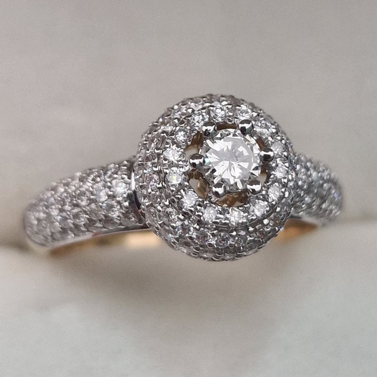 Кольцо Deimantas 104947445 18р 4,11гр 1,11ct. купить,NaN