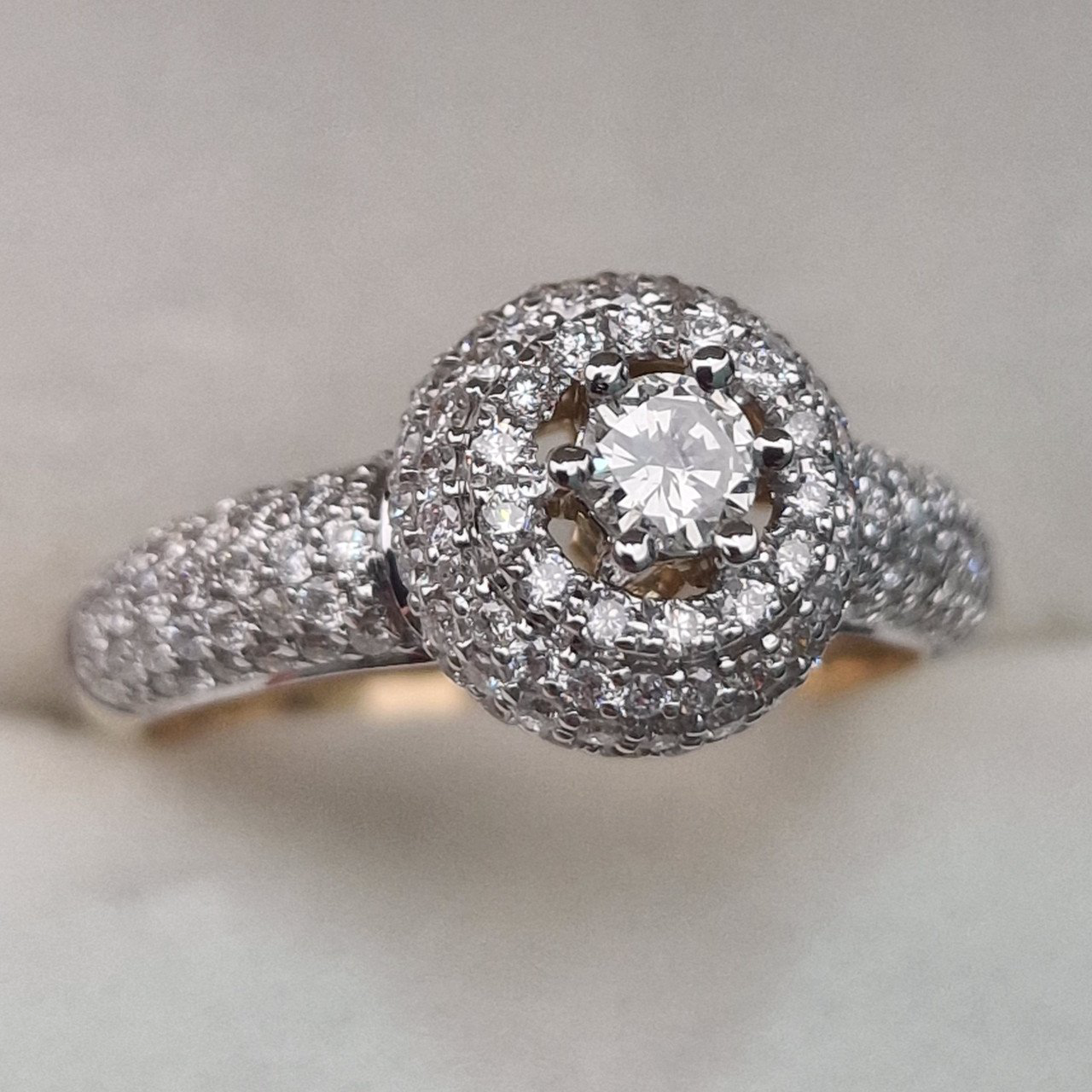 Кольцо Deimantas 104947445 18р 4,11гр 1,11ct. купить,NaN