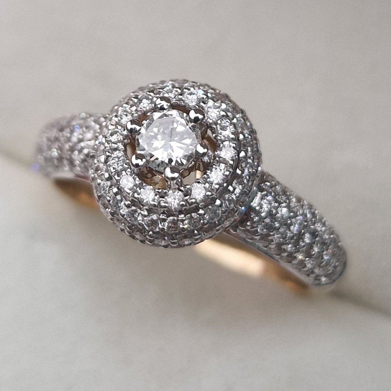 Кольцо Deimantas 104947445 18р 4,11гр 1,11ct. купить,NaN