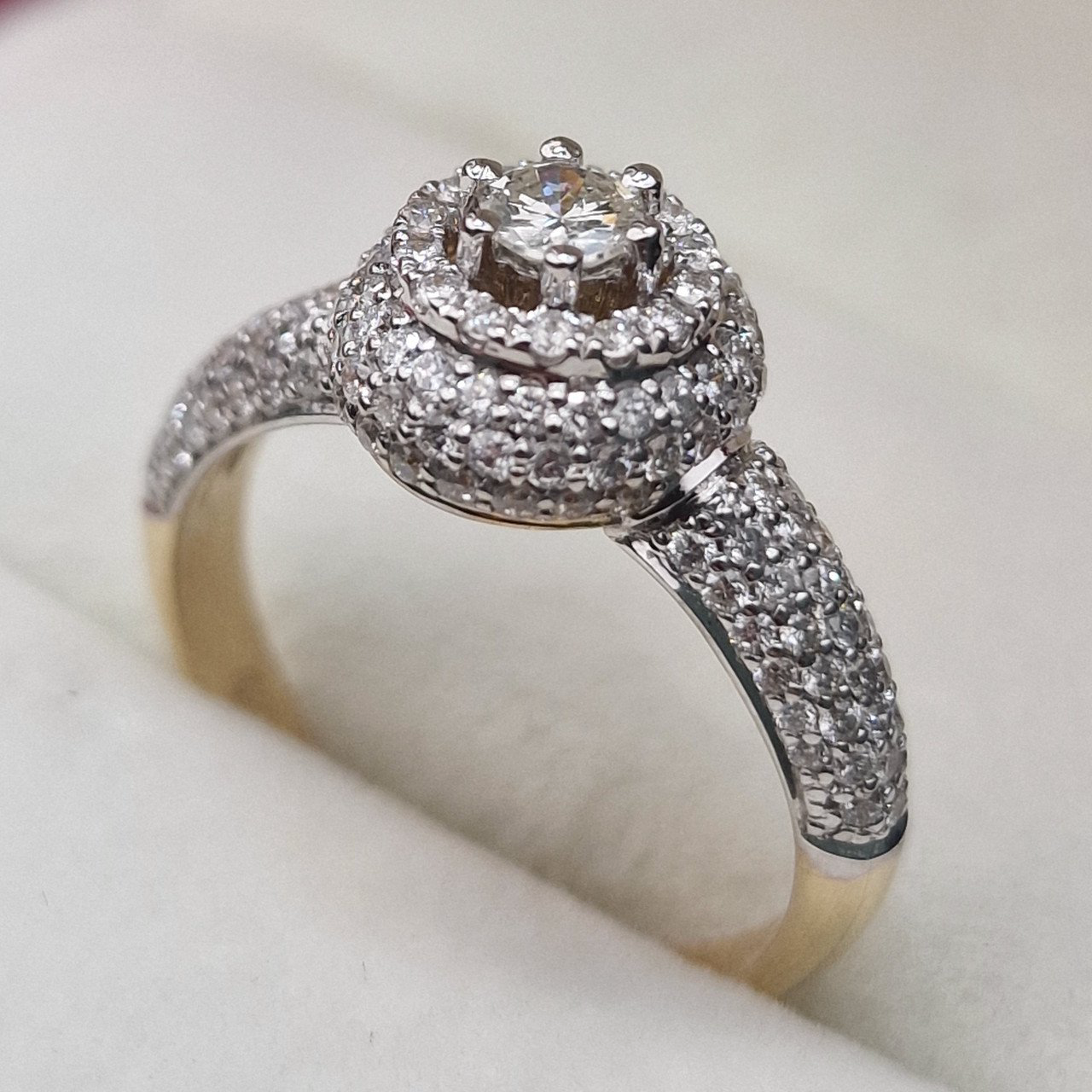Кольцо Deimantas 104947445 18р 4,11гр 1,11ct. купить,NaN