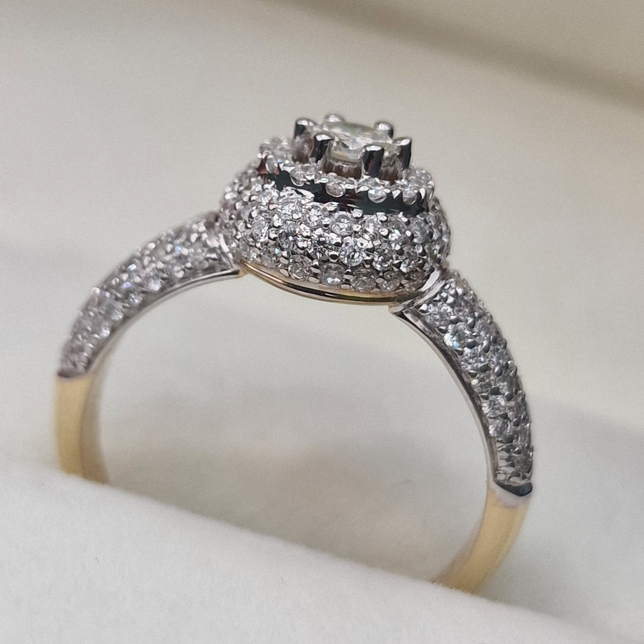 Кольцо Deimantas 104947445 18р 4,11гр 1,11ct. купить,NaN