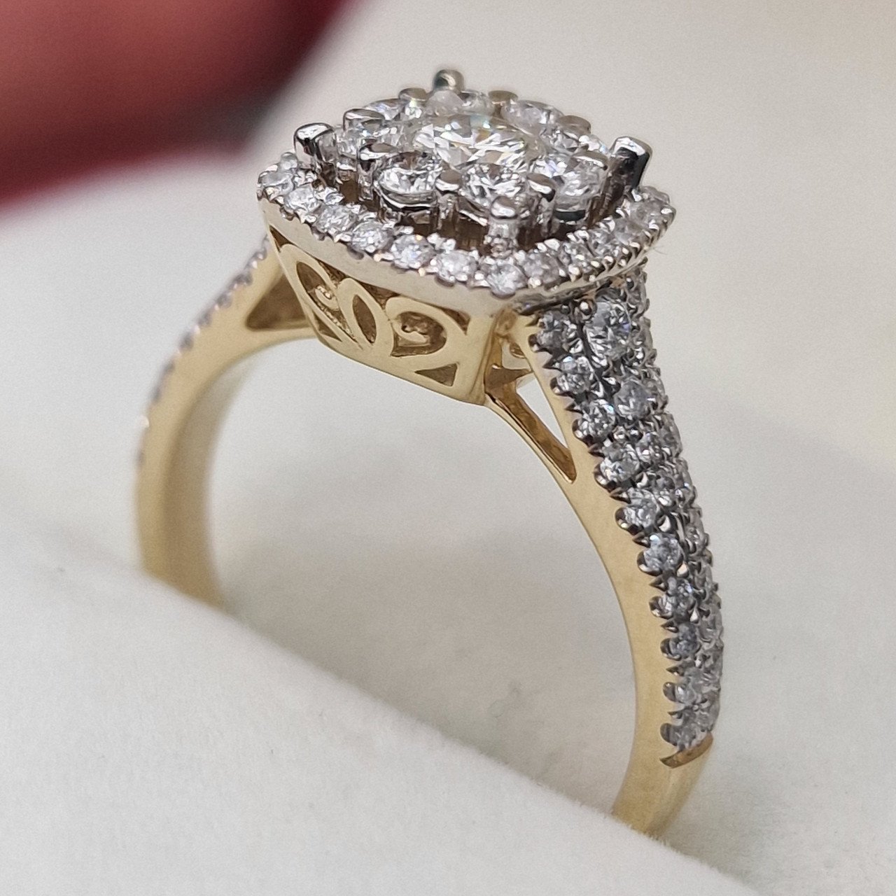 Кольцо Deimantas 104947584 17,5р 4,13гр 0,93ct. купить,NaN