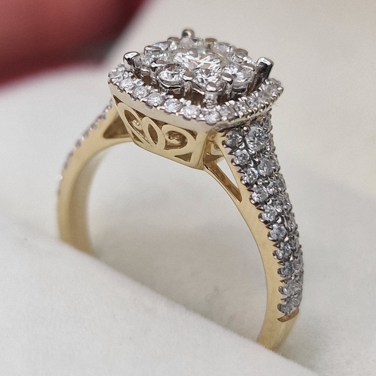 Кольцо Deimantas 104947584 17,5р 4,13гр 0,93ct. купить,NaN