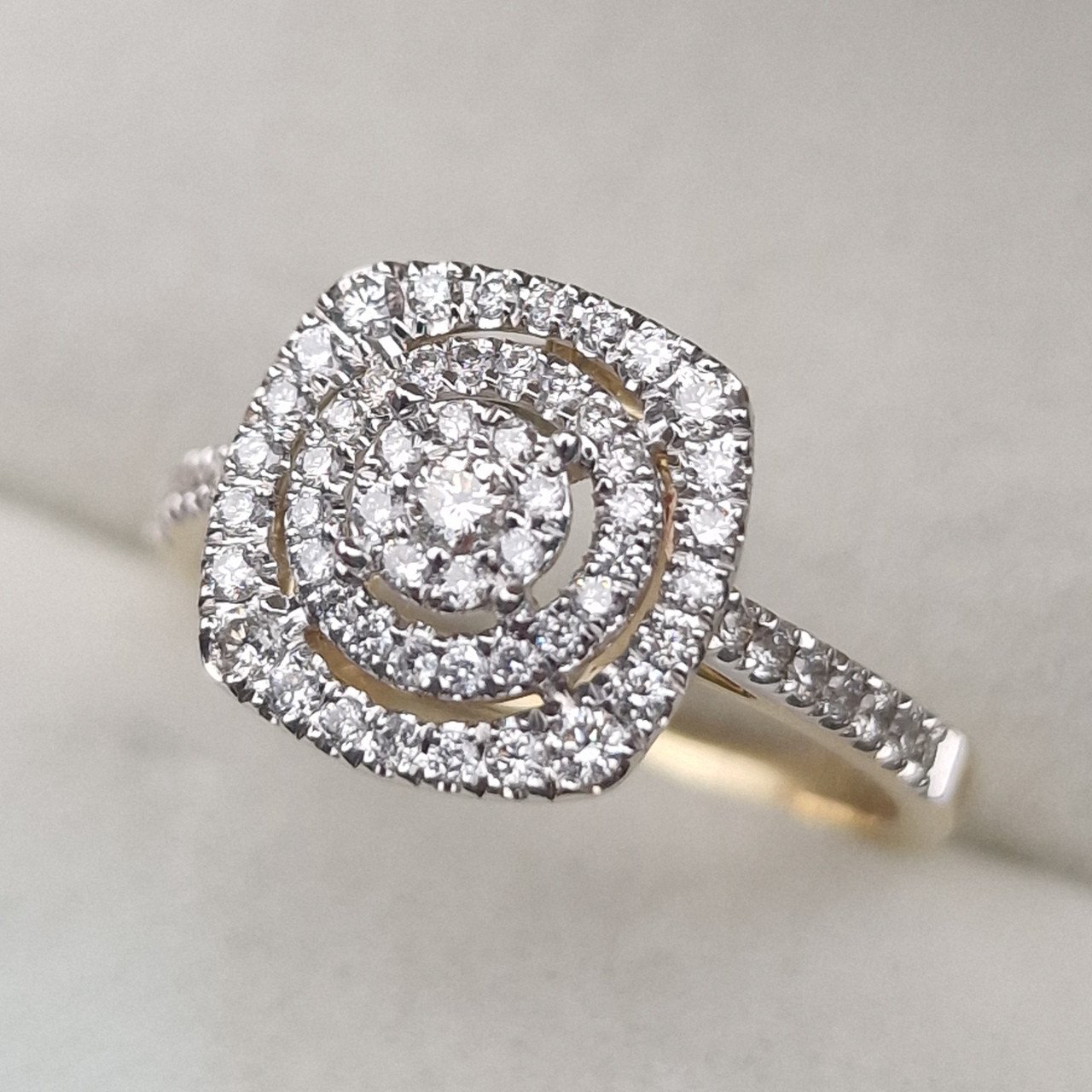 Кольцо Deimantas 104947711 17р 2,95гр 0,41ct. купить,NaN