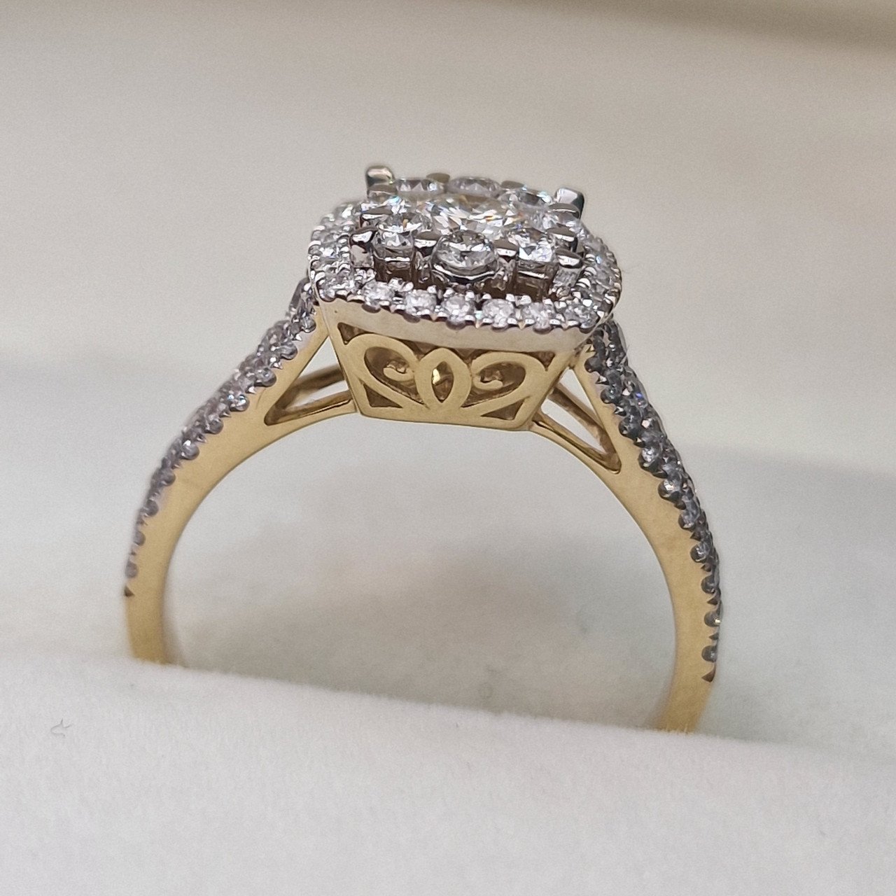 Кольцо Deimantas 104947584 17,5р 4,13гр 0,93ct. купить,NaN