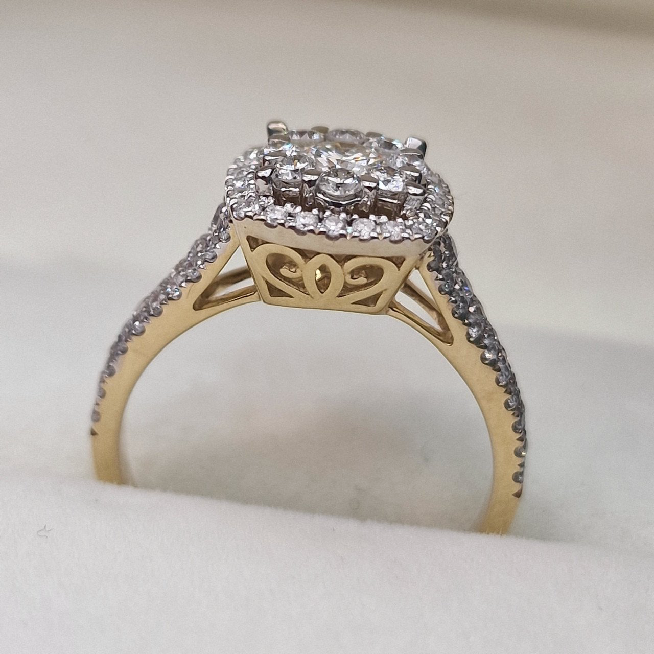 Кольцо Deimantas 104947584 17,5р 4,13гр 0,93ct. купить,NaN