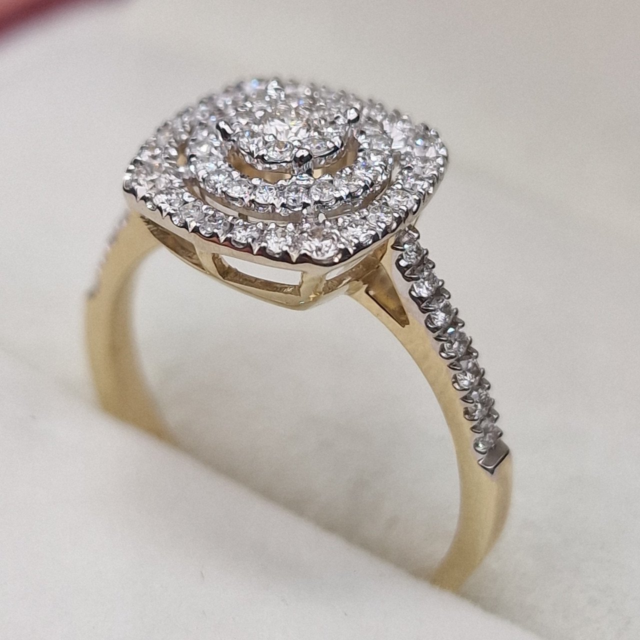 Кольцо Deimantas 104947711 17р 2,95гр 0,41ct. купить,NaN