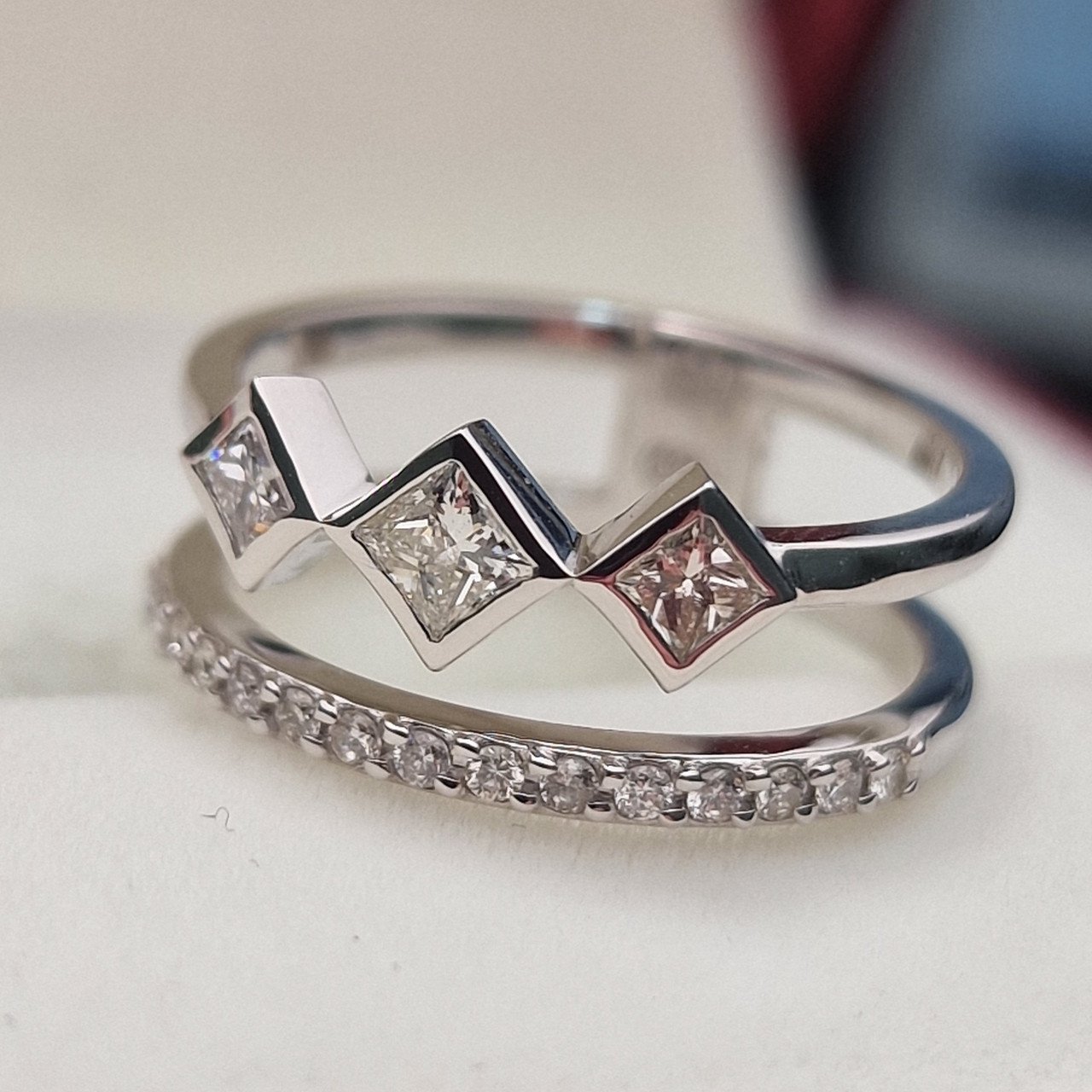 Кольцо Deimantas 104947728 16,5р 3,84гр 0,40ct. купить,NaN