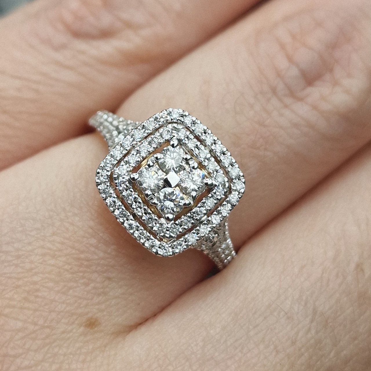 Кольцо Deimantas 104947752 17р 3,54гр 0,61ct. купить,NaN