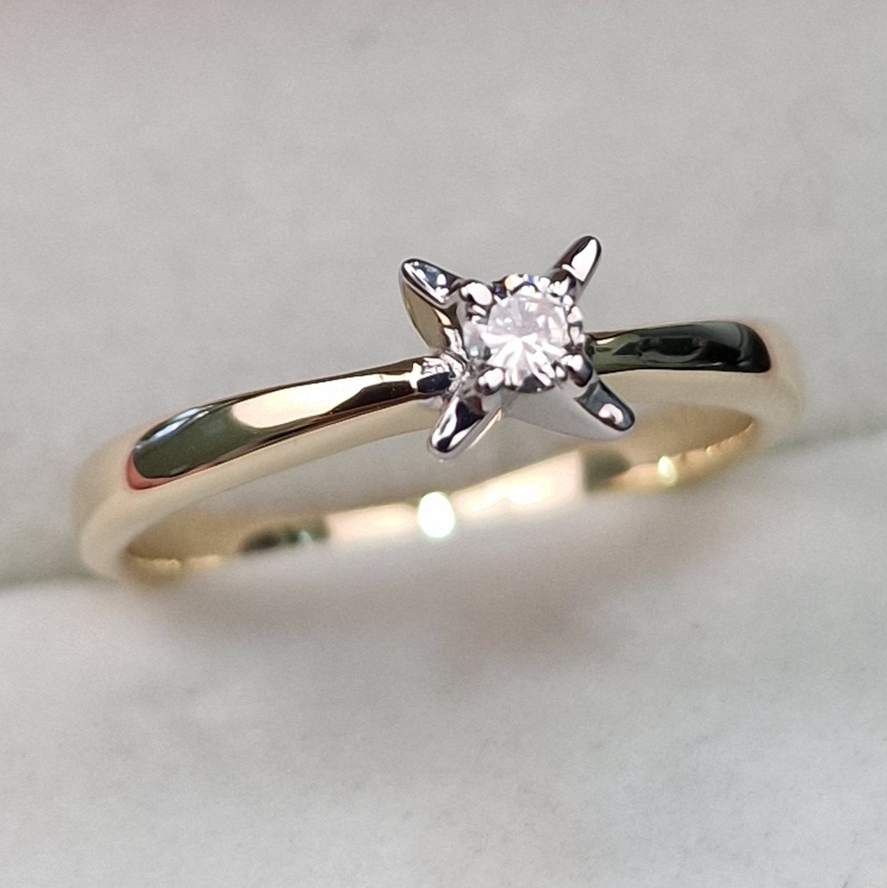 Кольцо Deimantas 104563936 16,5р 2,84гр 0,071ct. купить,NaN