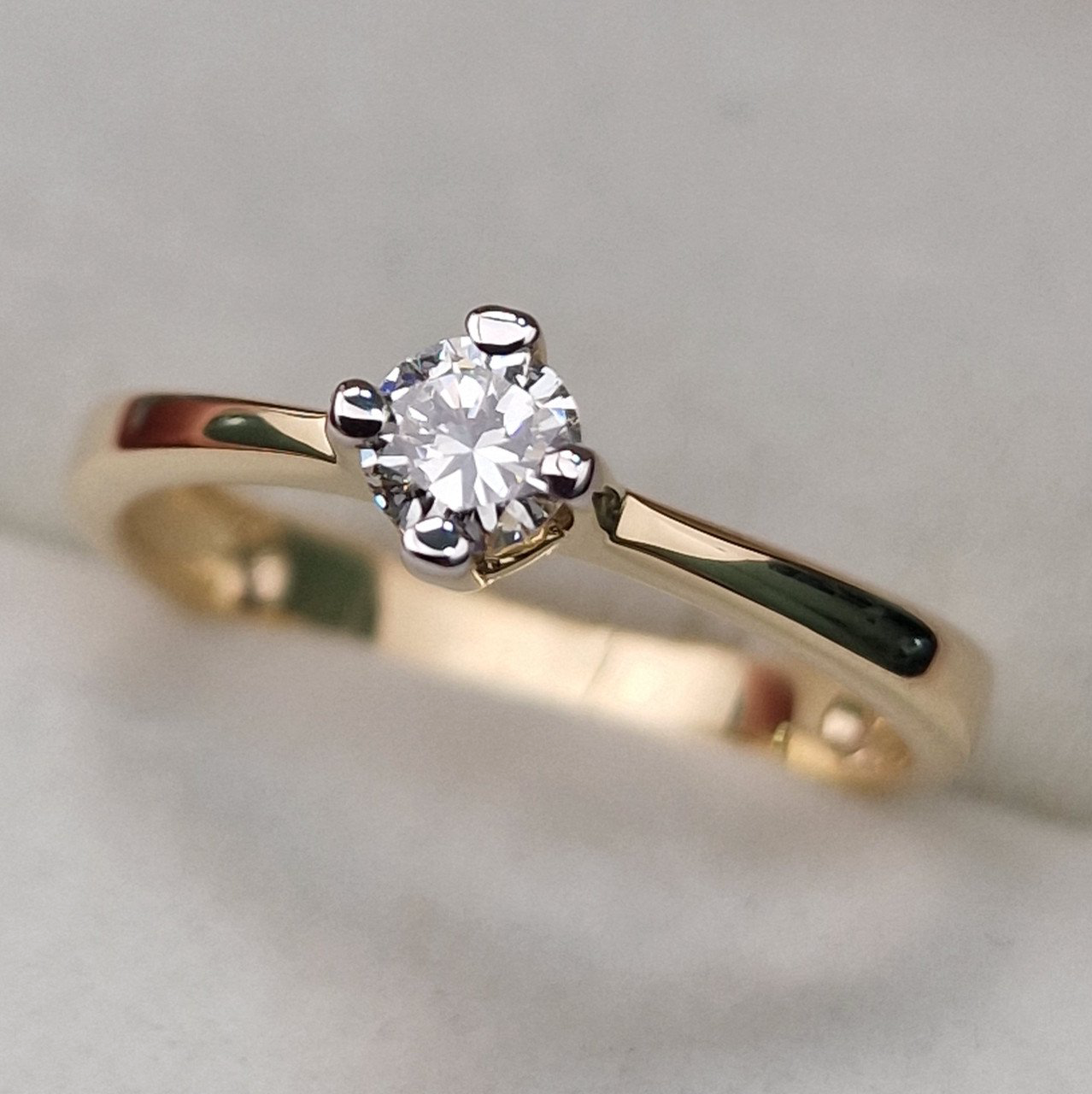 Кольцо Deimantas 104563976 17р 2,08гр 0,23ct. купить,NaN
