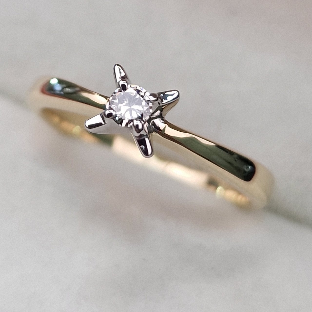 Кольцо Deimantas 104563936 16,5р 2,84гр 0,071ct. купить,NaN