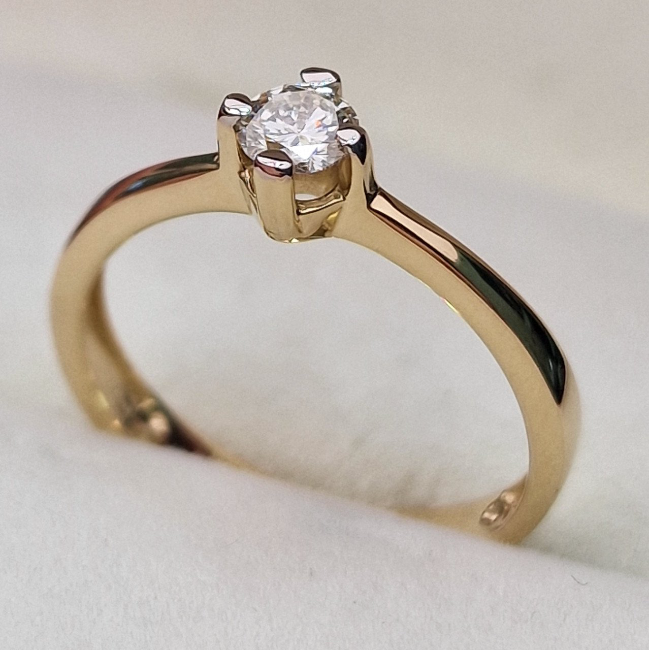 Кольцо Deimantas 104563976 17р 2,08гр 0,23ct. купить,NaN