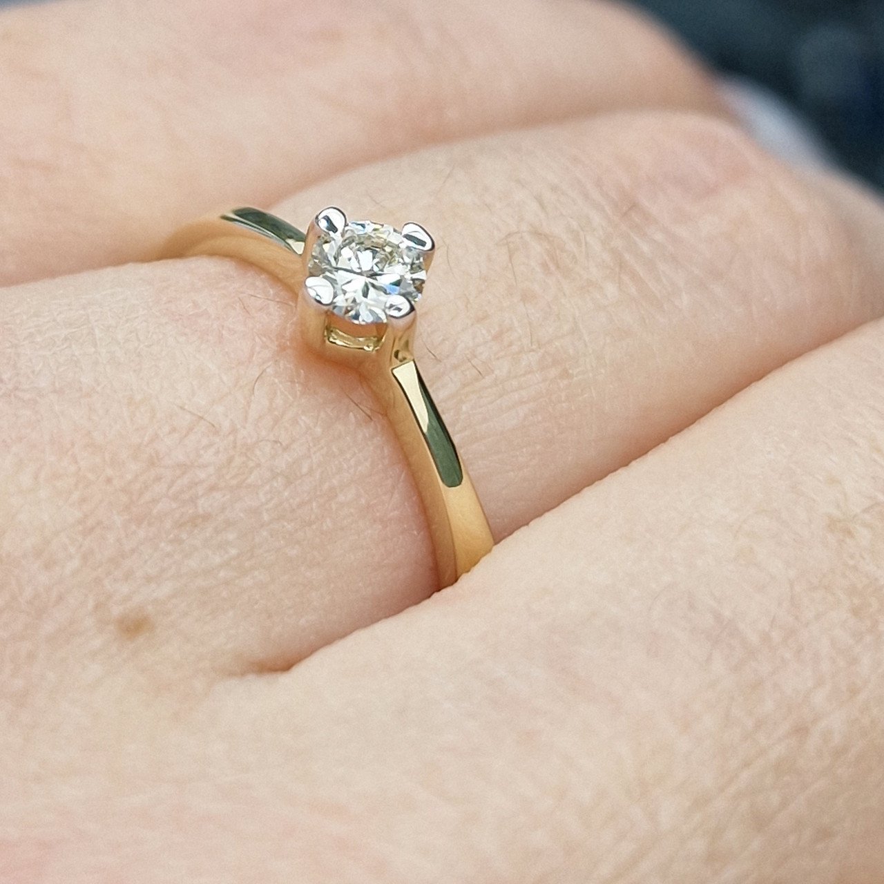 Кольцо Deimantas 104563976 17р 2,08гр 0,23ct. купить,NaN