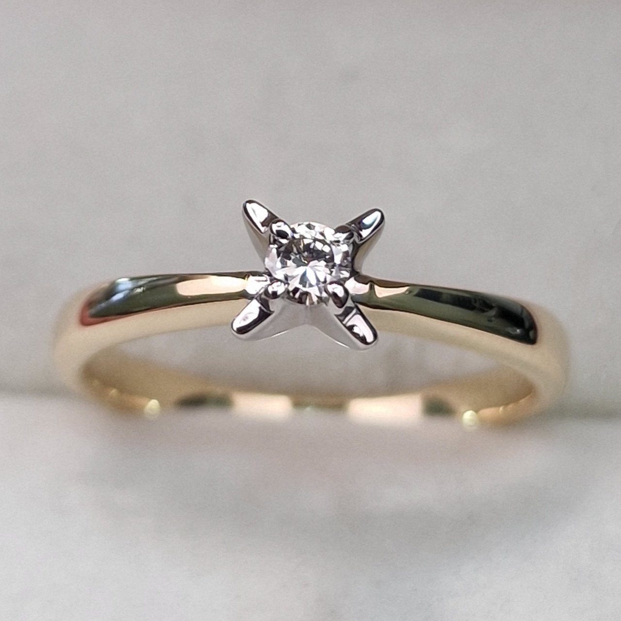 Кольцо Deimantas 104563936 16,5р 2,84гр 0,071ct. купить,NaN