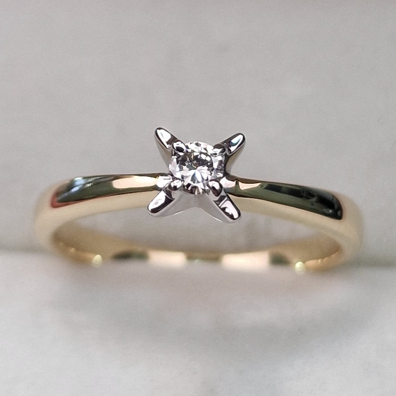 Кольцо Deimantas 104563936 16,5р 2,84гр 0,071ct. купить,NaN